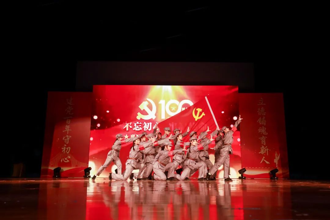 蓝月亮马会精选资料大全，深度解析与探索蓝月亮马会精选资料大全香