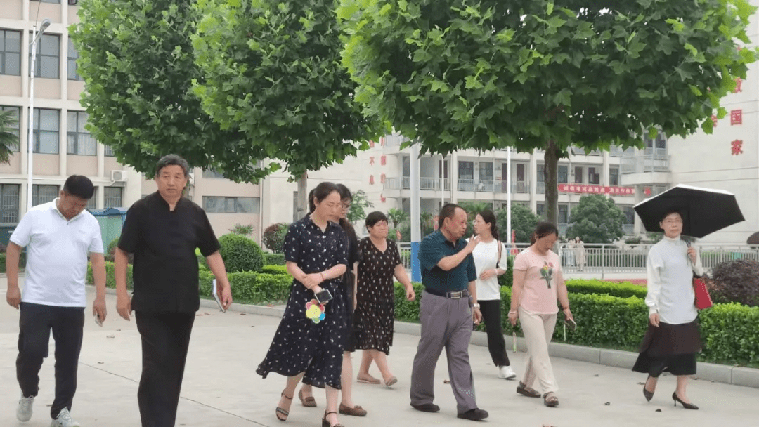 天下彩与天空免费资料，探索彩票世界的奥秘与免费资源的价值天下彩与天空免费资料百度