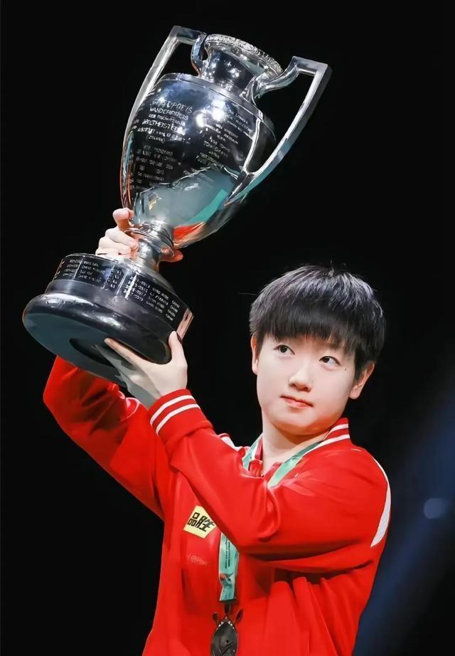 澳门六开彩资料查询最新动态，探索未来的彩票文化（2024年视角）2025澳门今晚开奖记录查询