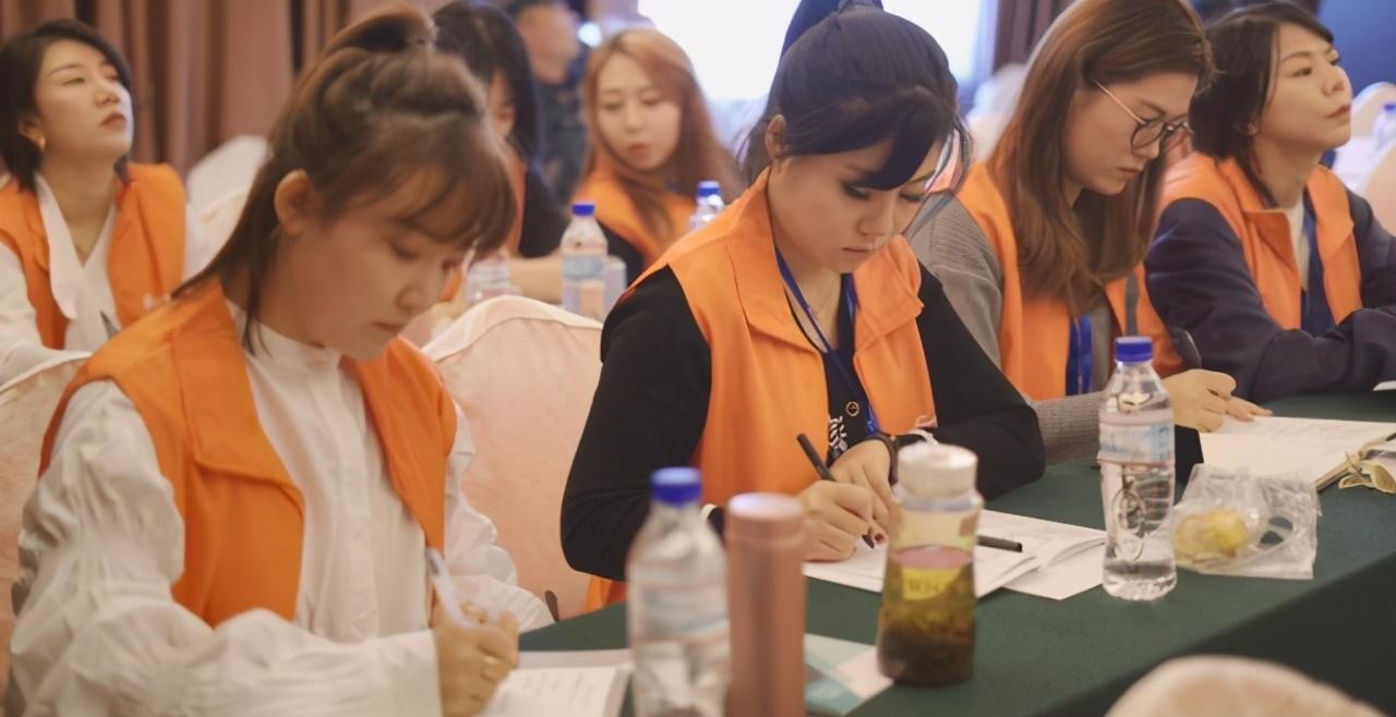香港赛马运动在2021年的精彩回顾—全年资料详述2020年香港马资料最准的