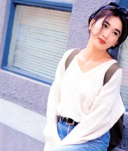 香港晚六开彩开奖结果，揭秘彩票背后的故事香港晚六开彩开奖结果52期开奖号码查询